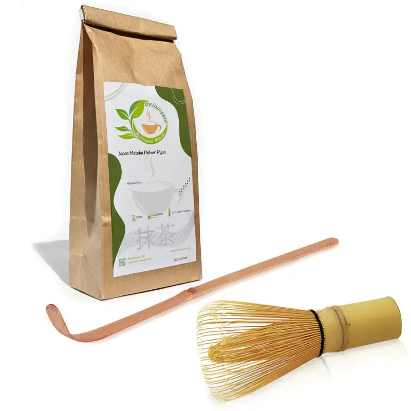 Japan_Matcha_Pulver_Pyua_-_50g_Matcha-Set_Loeffel-Besen